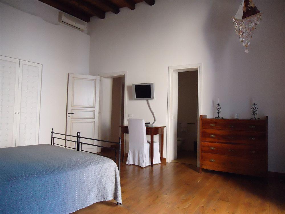 B&B Palazzo Del Sale Syracuse ภายนอก รูปภาพ